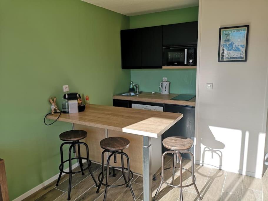 Apartament Au Pied Des Pistes Avec Parking Entierement Renove Huez Zewnętrze zdjęcie
