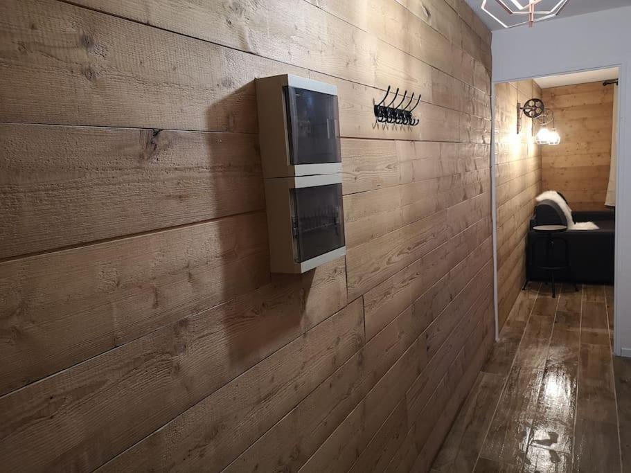 Apartament Au Pied Des Pistes Avec Parking Entierement Renove Huez Zewnętrze zdjęcie